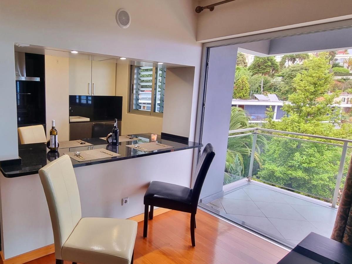 Ferienwohnung Panoramic Sunrise And Sunset Views, 5 Min From Funchal, Perfect Getaway For Travelers Exterior foto