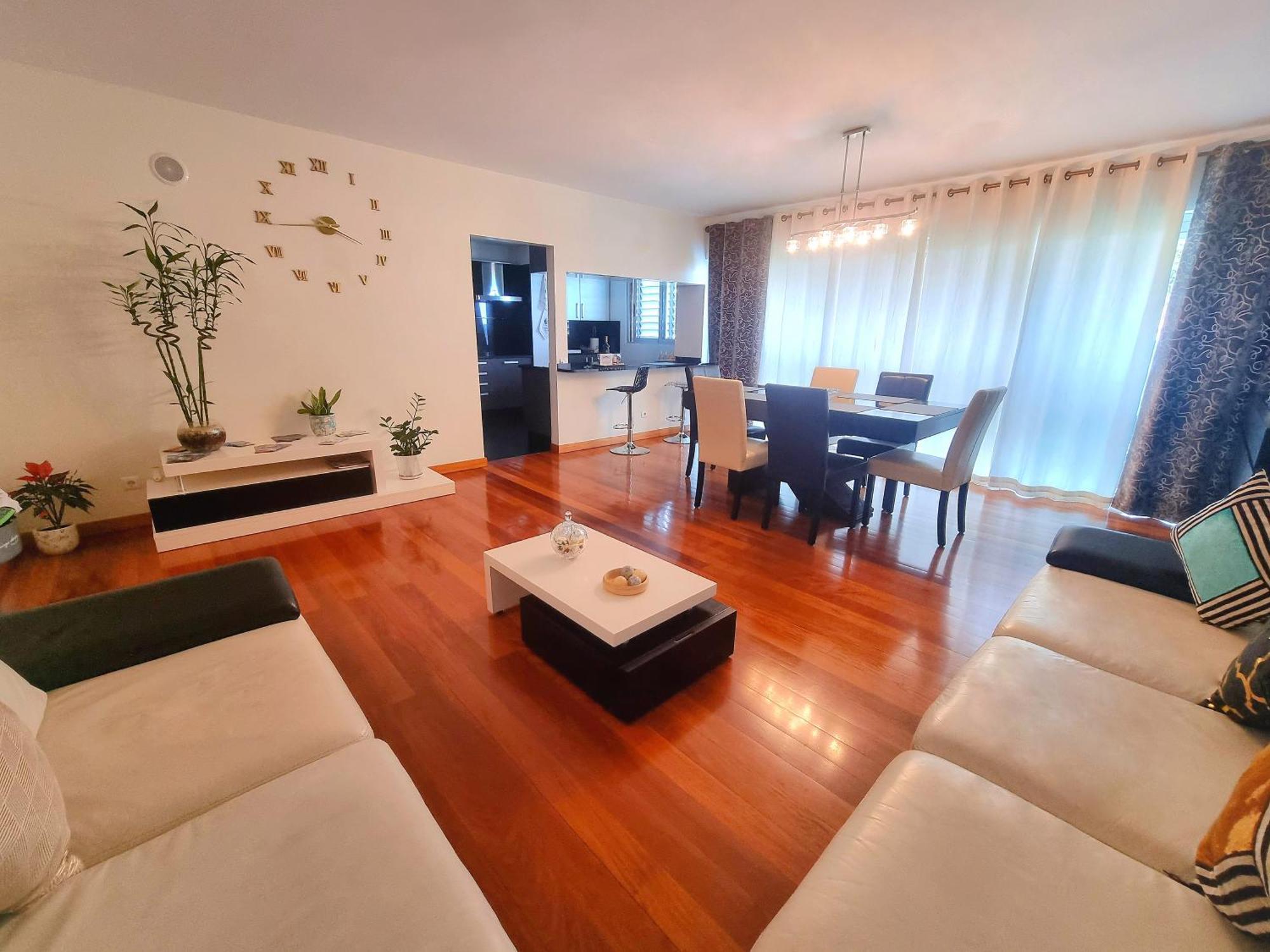Ferienwohnung Panoramic Sunrise And Sunset Views, 5 Min From Funchal, Perfect Getaway For Travelers Exterior foto