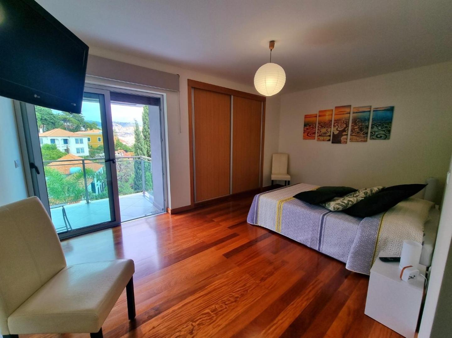 Ferienwohnung Panoramic Sunrise And Sunset Views, 5 Min From Funchal, Perfect Getaway For Travelers Exterior foto